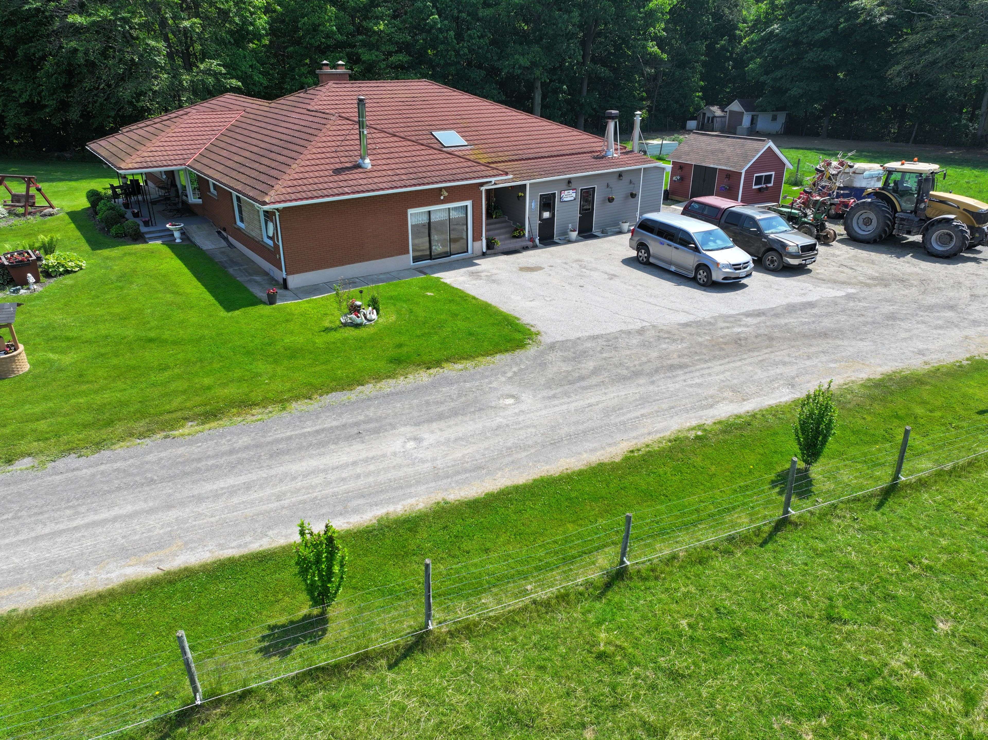 Norfolk, ON N0E 1G0,244 11th Concession RD