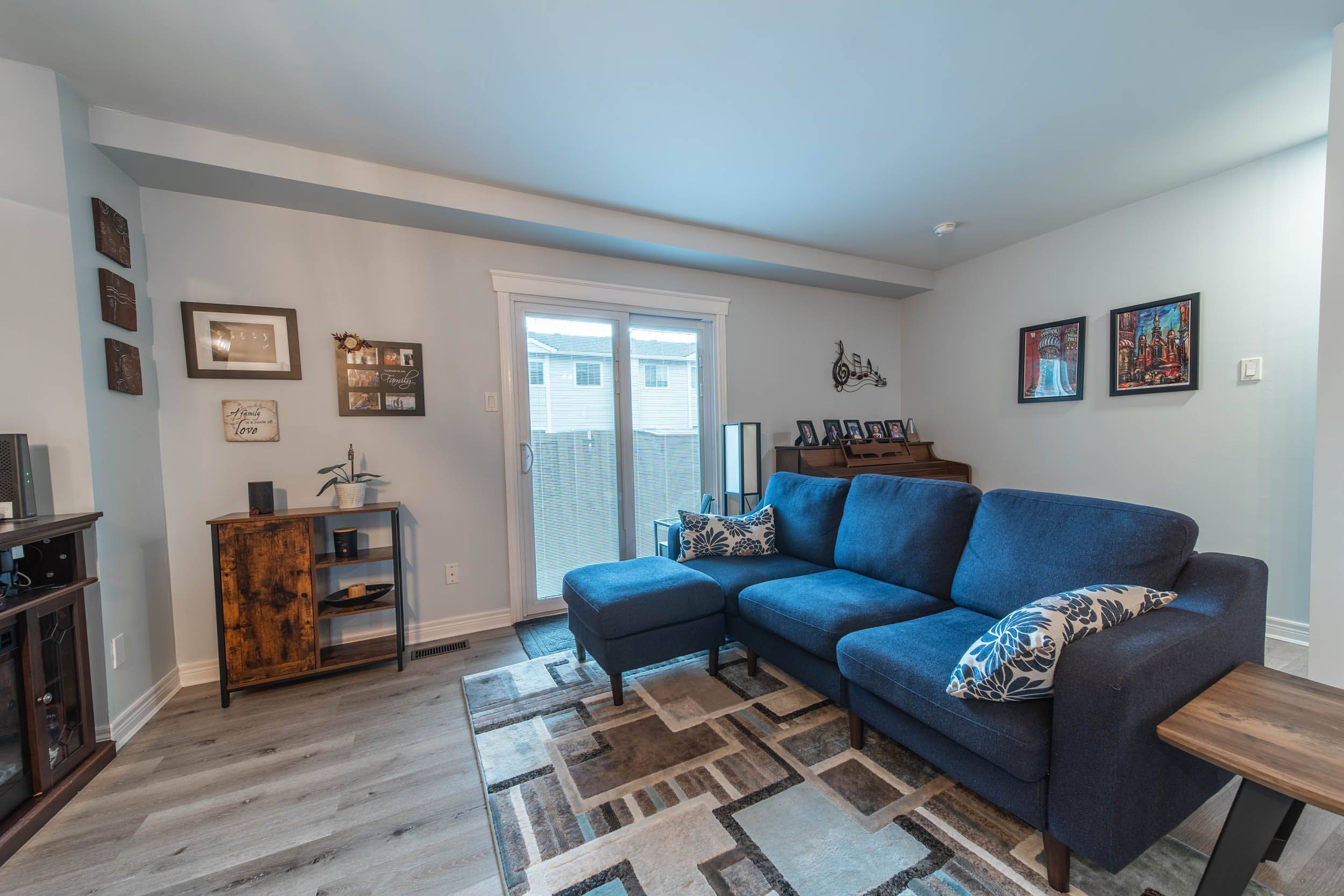 Niagara Falls, ON L2H 2X6,8136 Coventry RD #34