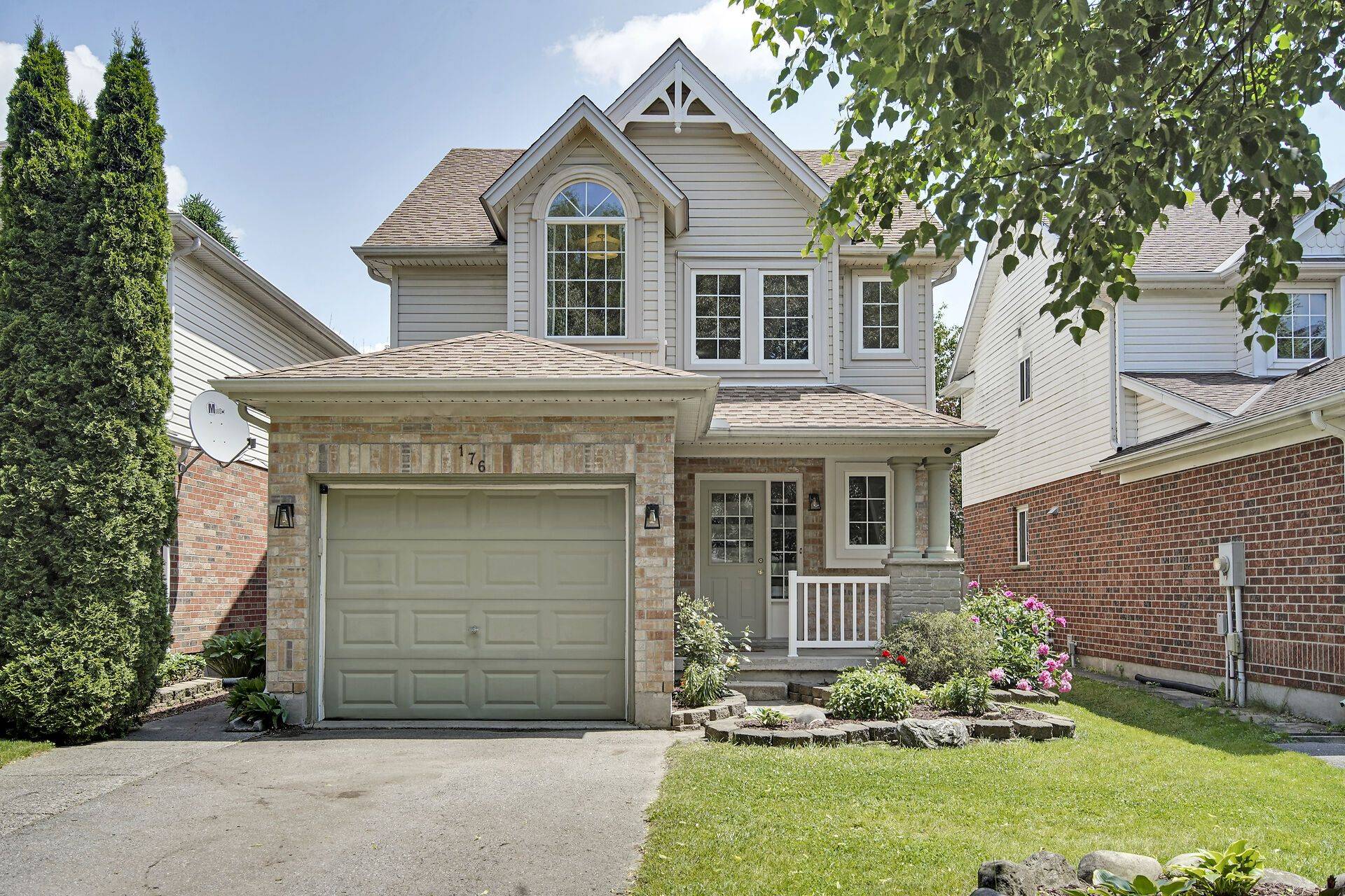 176 Rossmore CT, London South, ON N6C 6B9