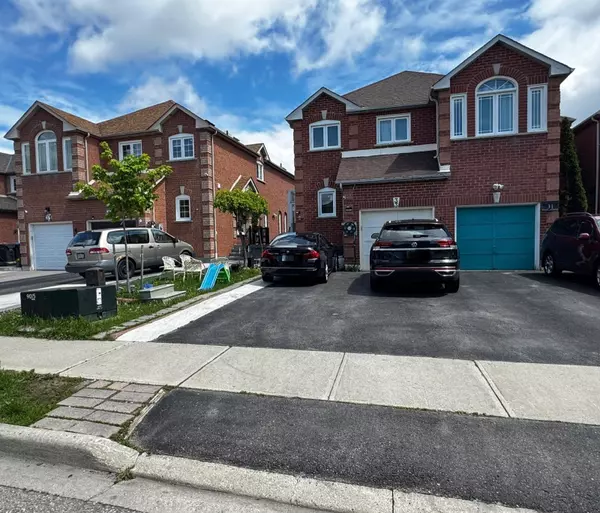 33 Piane AVE, Brampton, ON L6Y 4X8