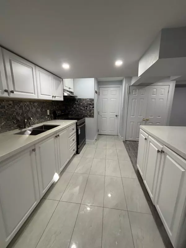 Mississauga, ON L5N 3J2,3104 Tours RD #Bsmt