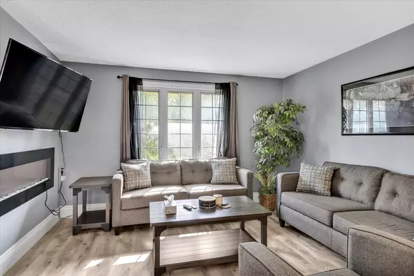 Peterborough West, ON K9K 1P8,2047 Foxfarm RD