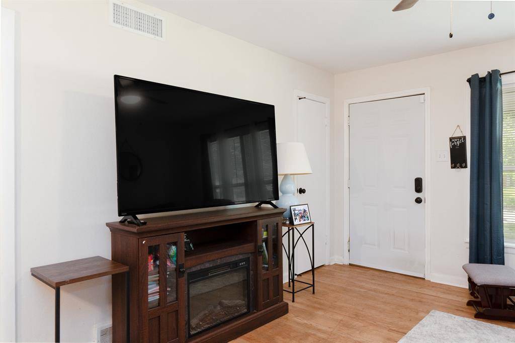 Haltom City, TX 76117,5205 Stephanie Drive