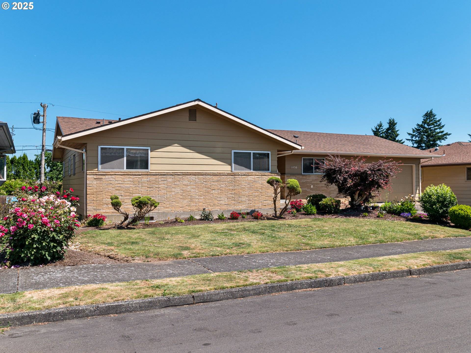 Portland, OR 97220,11839 NE FARGO ST