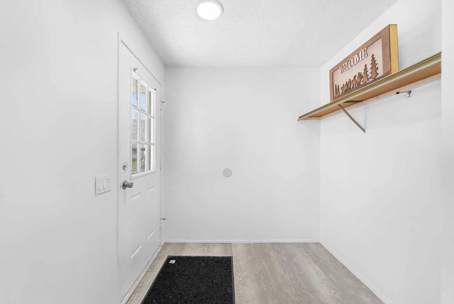 Calgary, AB T2A 6W1,82 Aberdare RD Northeast