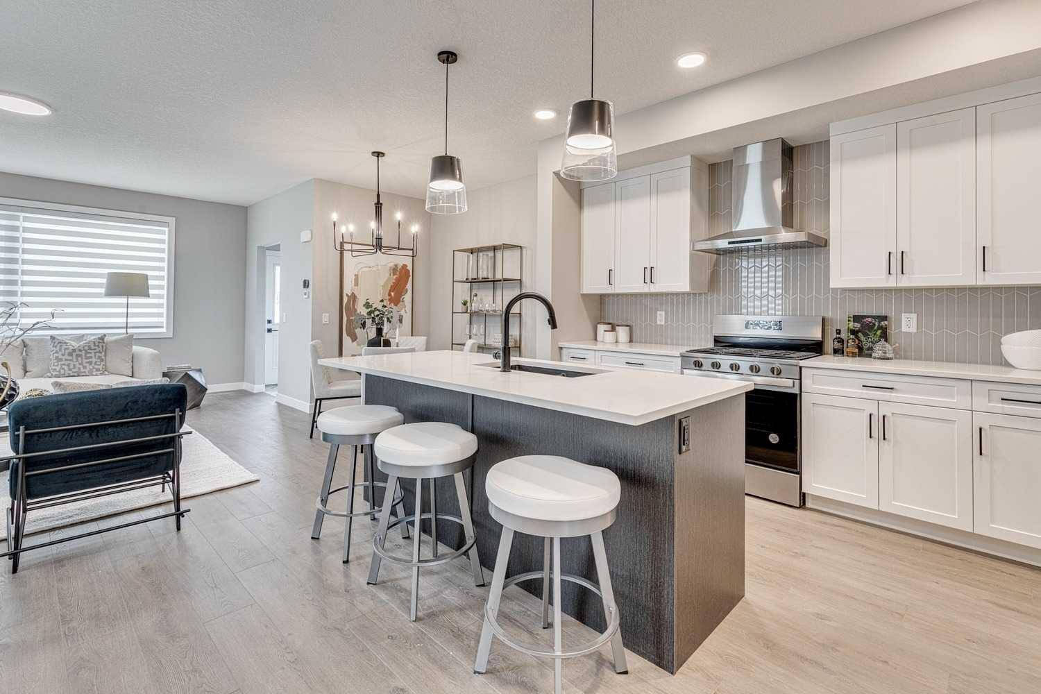 Calgary, AB T2A 7M5,175 Belvedere CRES SE