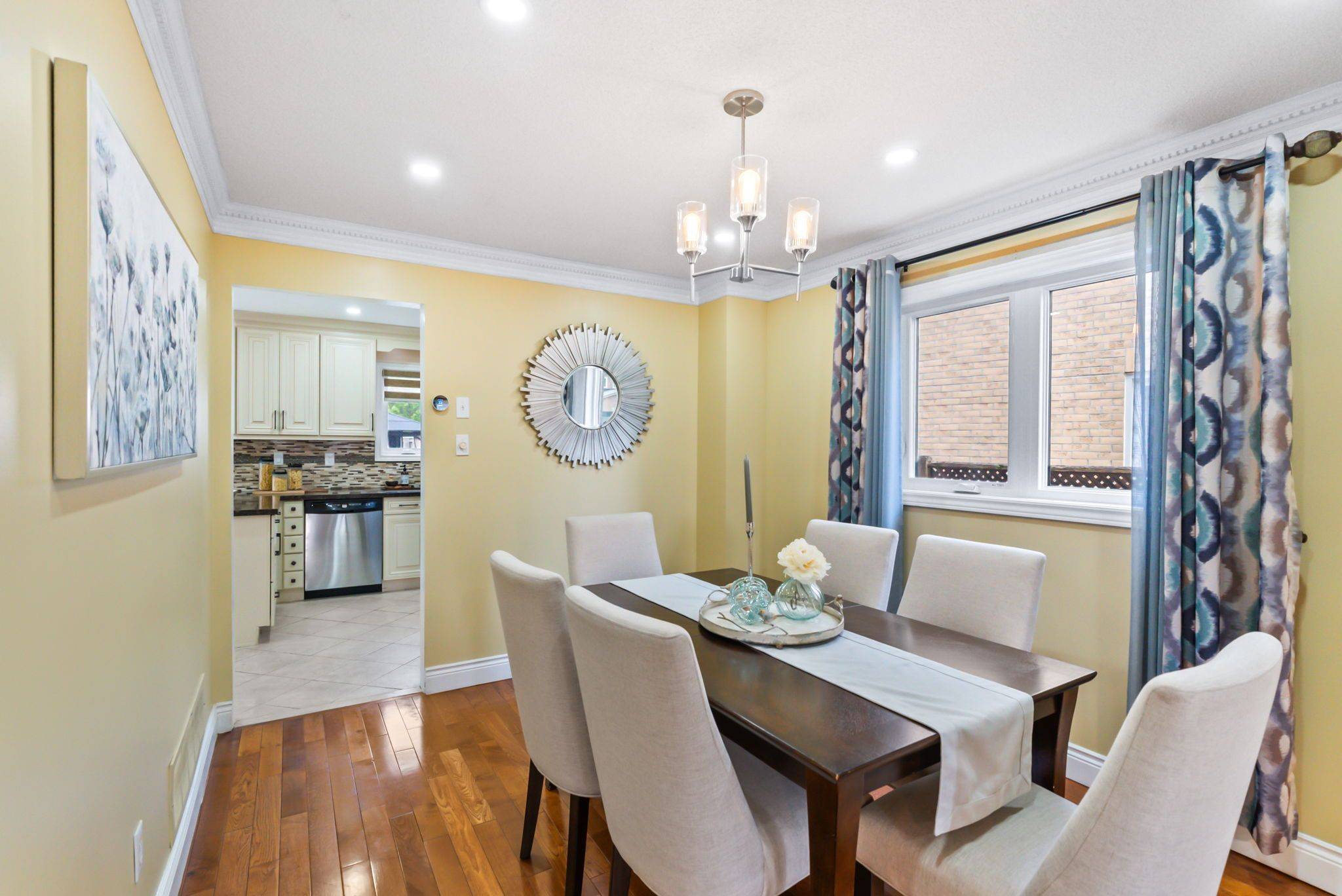Whitby, ON L1R 2J5,41 Valleywood DR