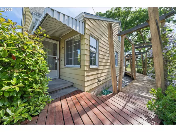Portland, OR 97218,4830 NE 60TH AVE
