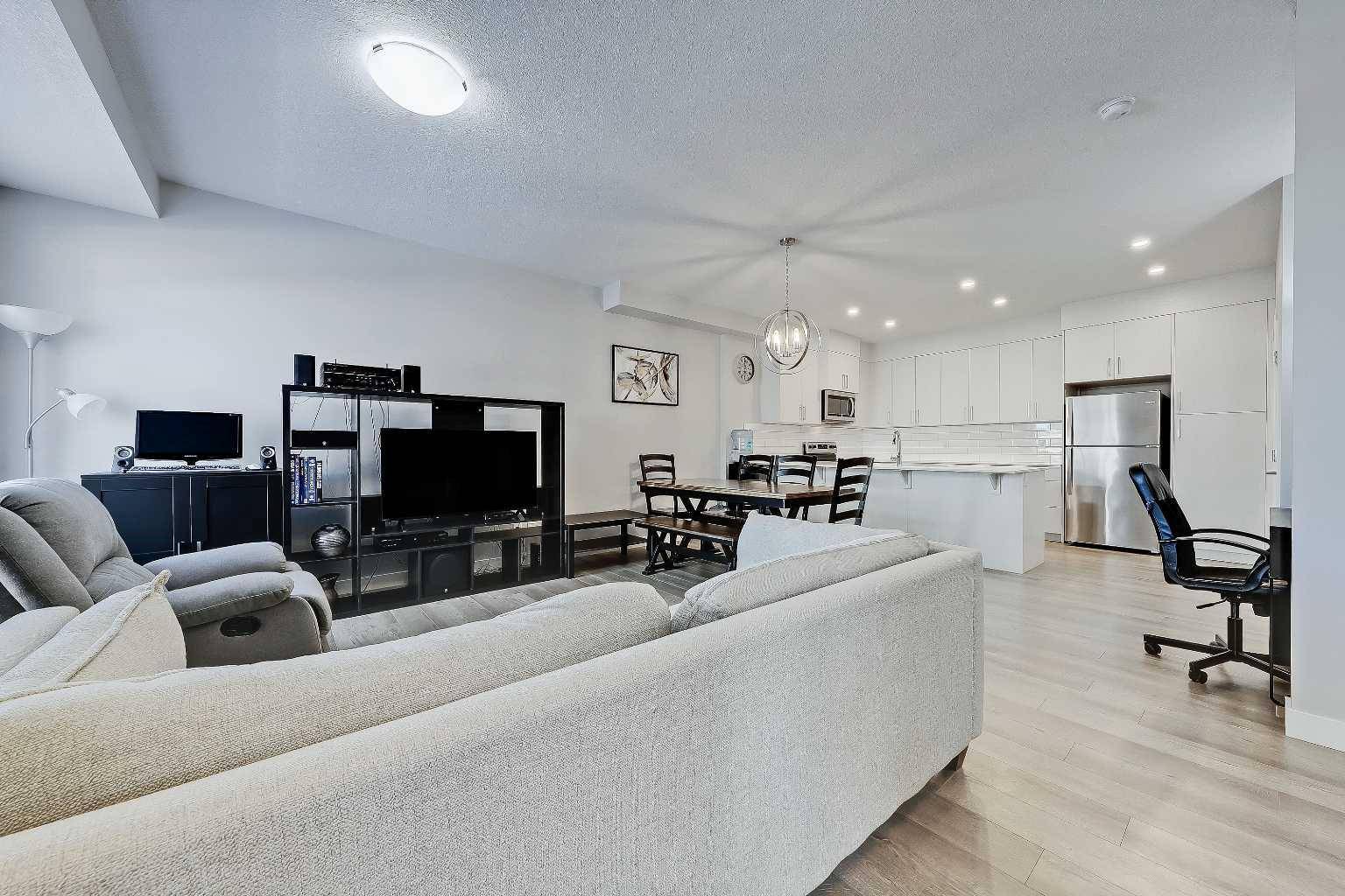 Calgary, AB T3P 1K3,1109 Sage Meadows GDNS Northwest