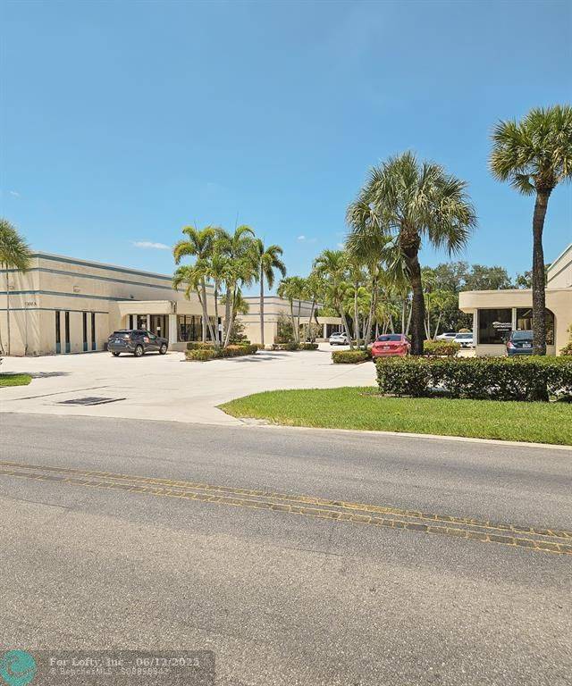 West Palm Beach, FL 33411,[StreetName,UnitNumber,StreetNumber,StreetDirPrefix]