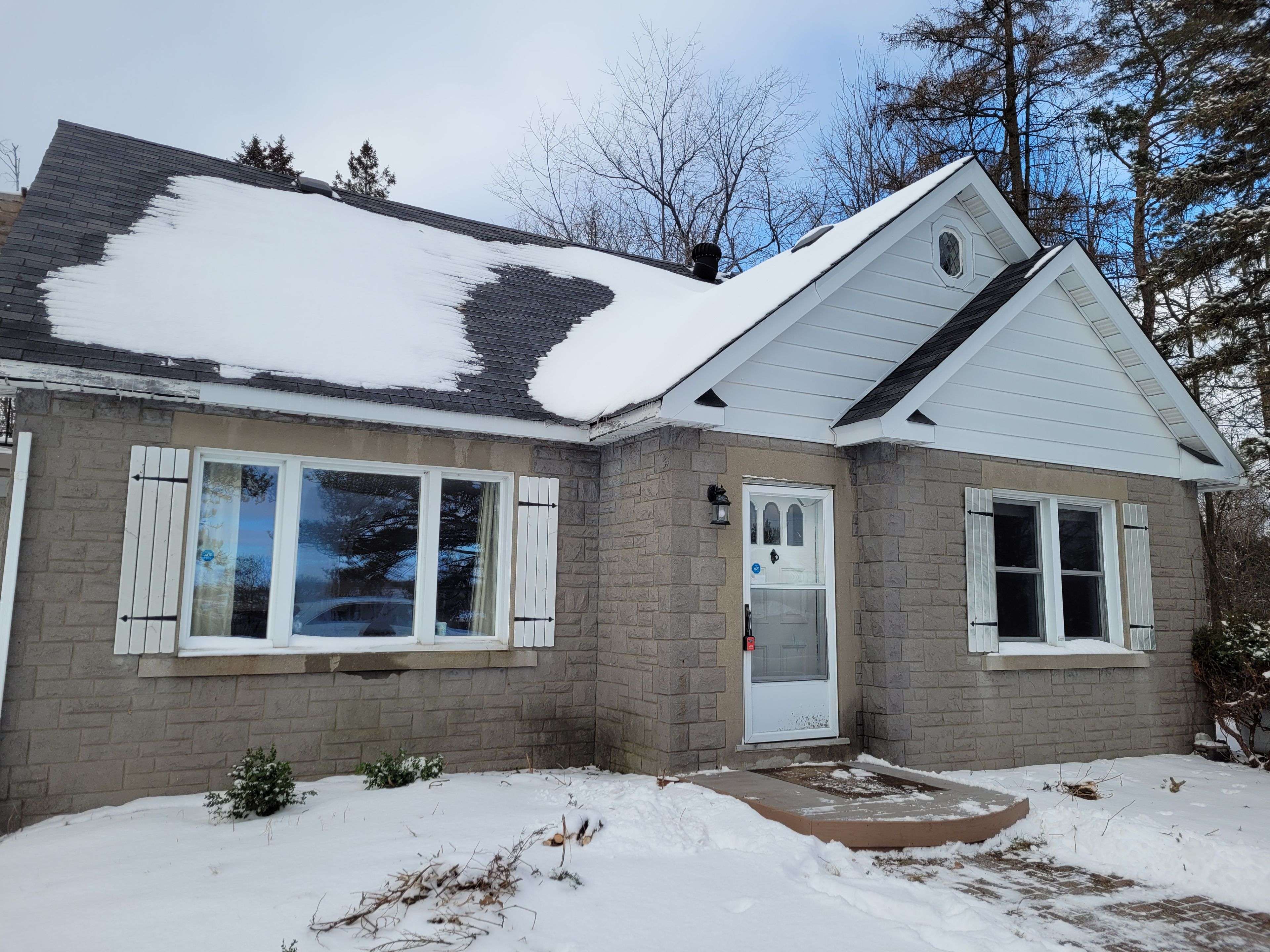 2952 Prince Of Wales DR #B, Country Place - Pineglen - Crestview And Area, ON K2E 0B2