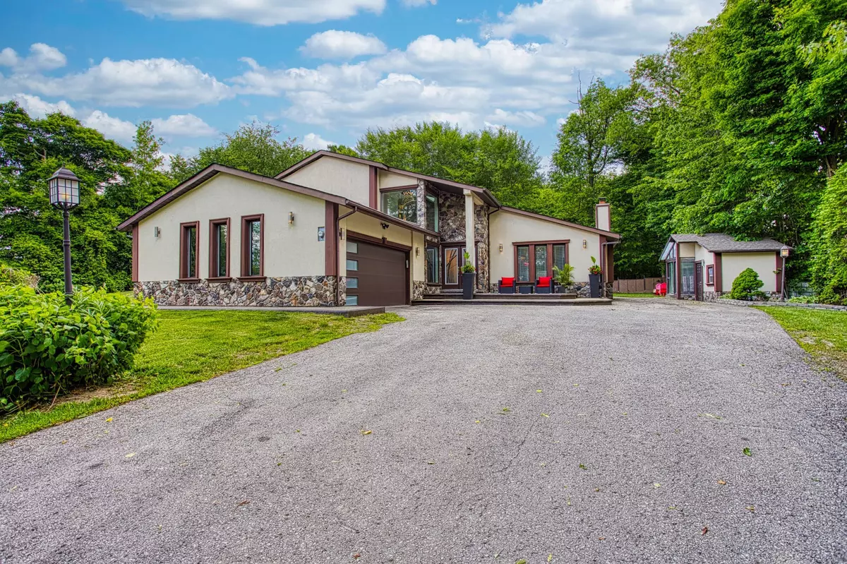 Hamilton, ON L0R 1P0,3263 Guyatt RD