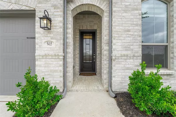 Oak Point, TX 75068,9415 Royal Forest Drive