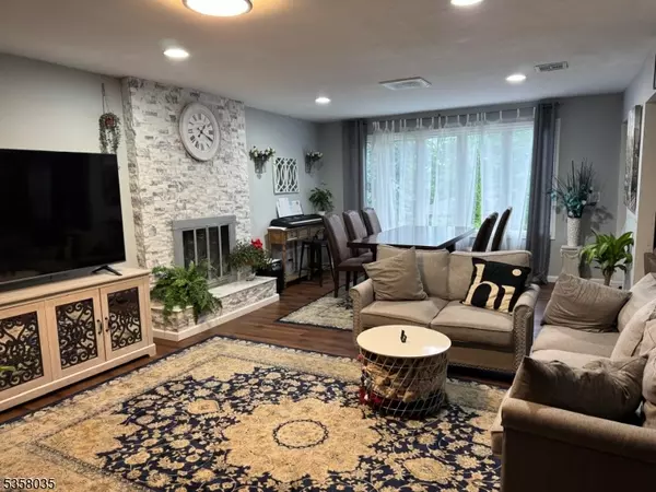 North Haledon Boro, NJ 07508,64 Dater St
