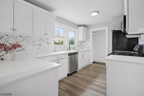 76 Rollinson St, West Orange Twp., NJ 07052