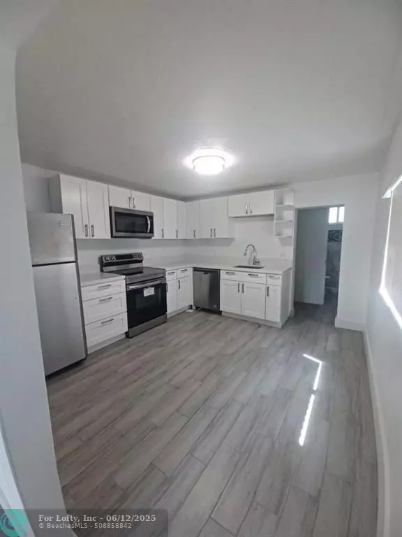 Dania Beach, FL 33004,24 SW 13th St #1-5
