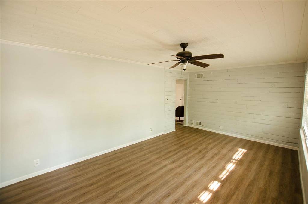 Howe, TX 75459,102 King Avenue