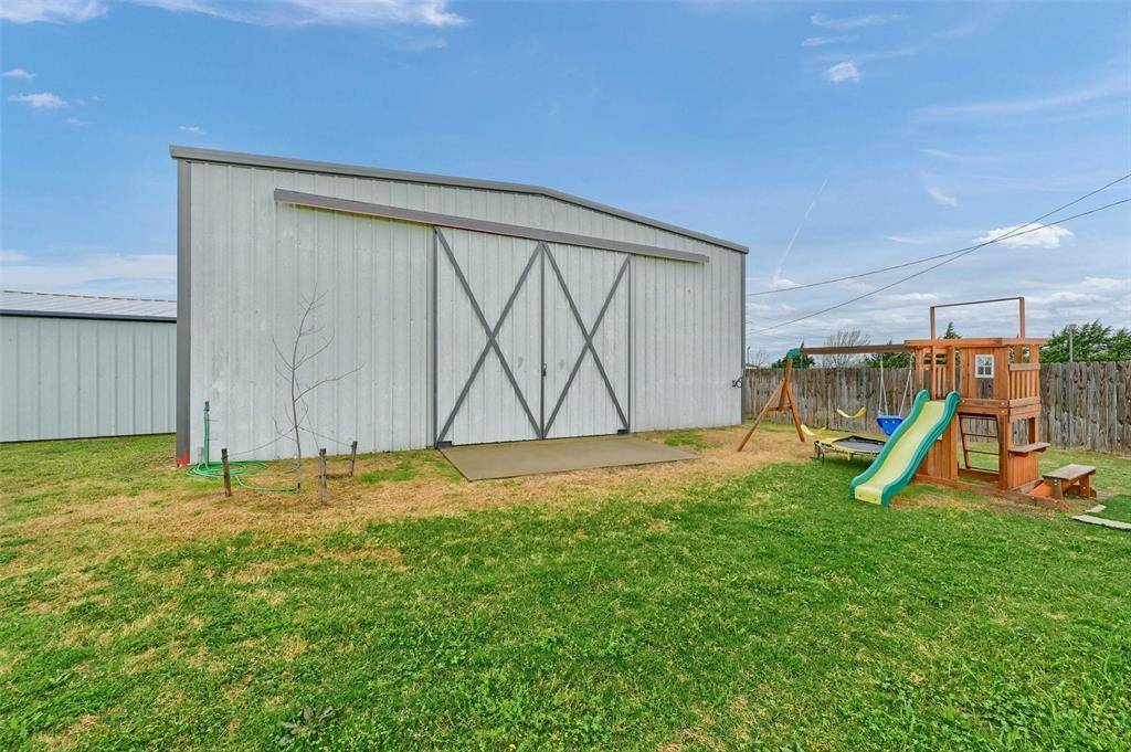 Collinsville, TX 76233,9517 S Collinsville Freeway