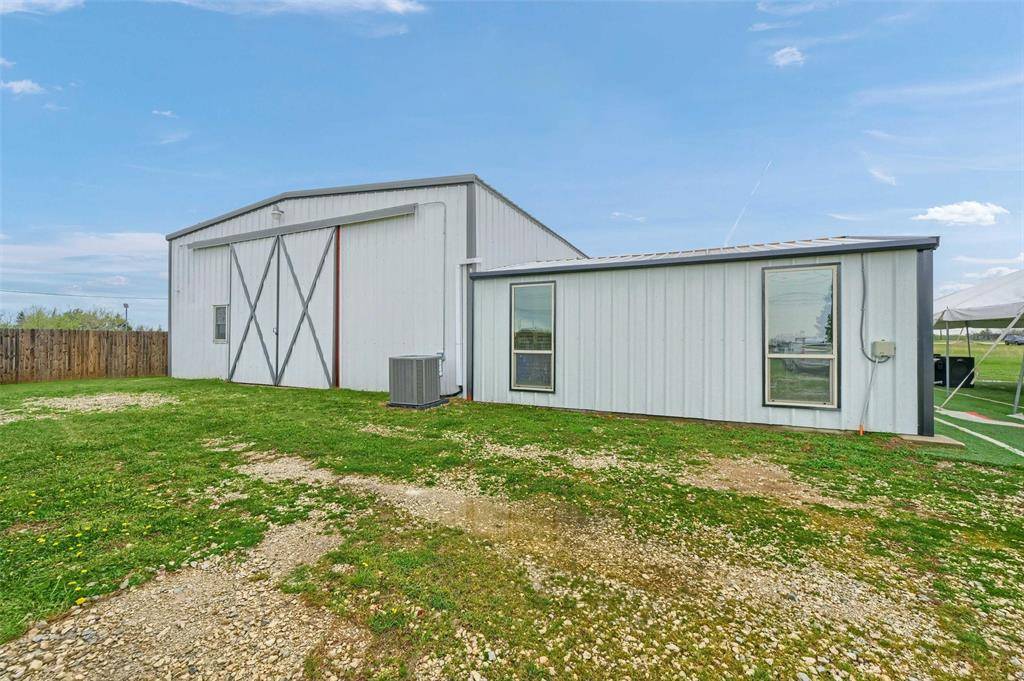 Collinsville, TX 76233,9517 S Collinsville Freeway