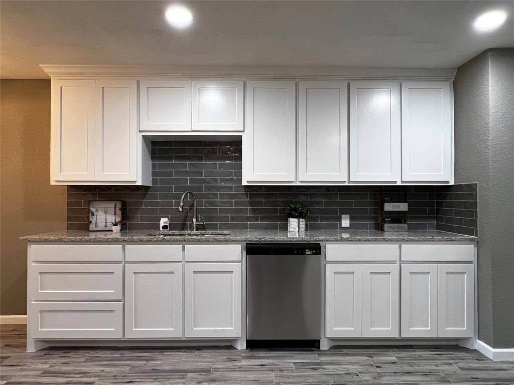 Hurst, TX 76053,1432 Hurstview Drive