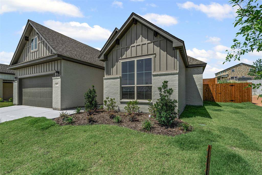 Glen Rose, TX 76043,207 Mitchell Drive