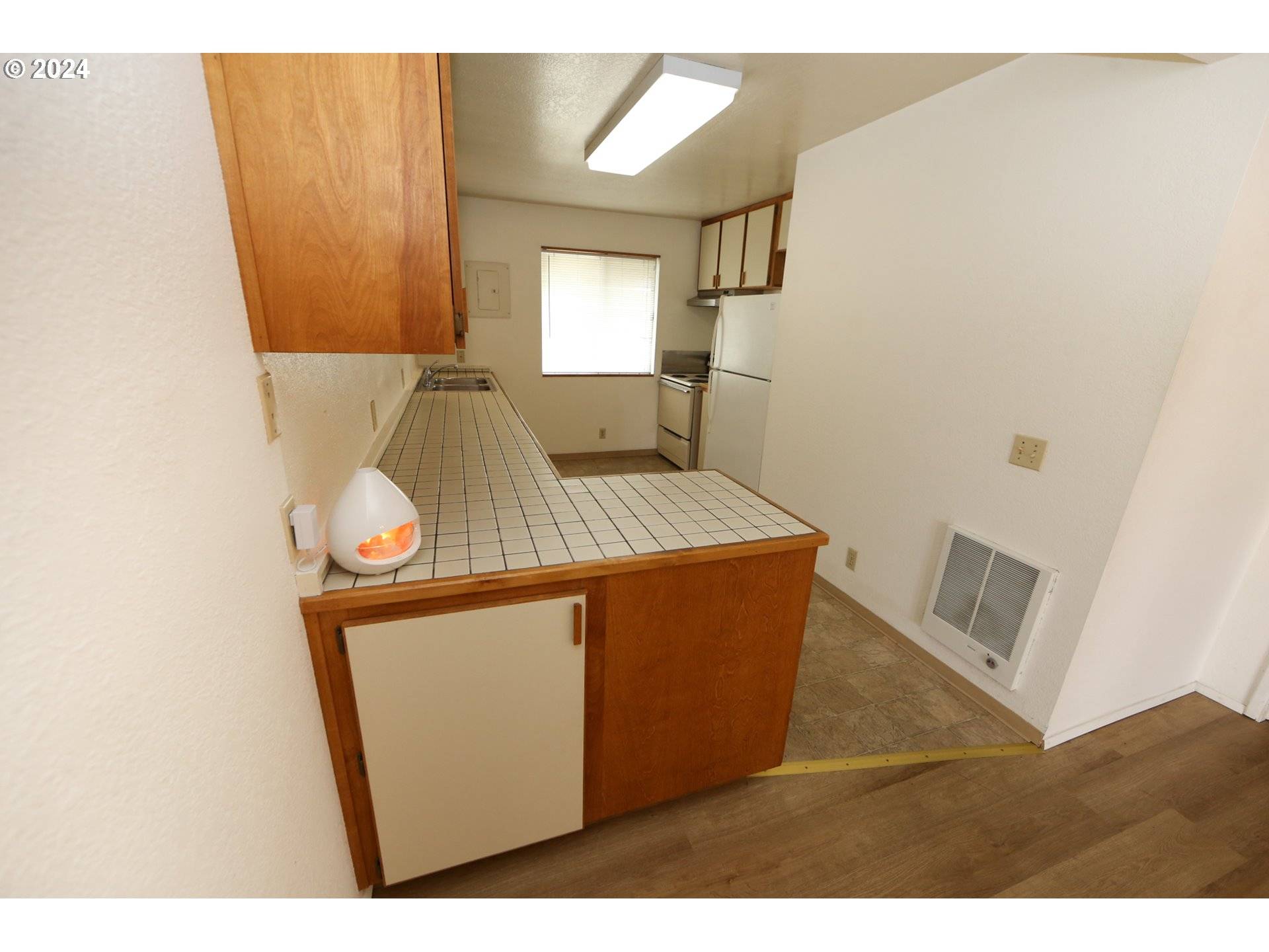 Brookings, OR 97415,542 PACIFIC AVE