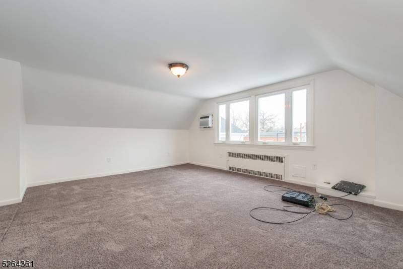 224 Glenwood Ave #3, Bloomfield Twp., NJ 07003