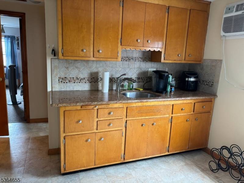 Saddle Brook Twp., NJ 07663,263 4Th St
