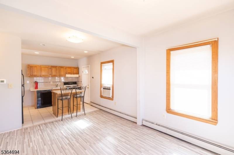 Westfield Town, NJ 07090,204 Livingston