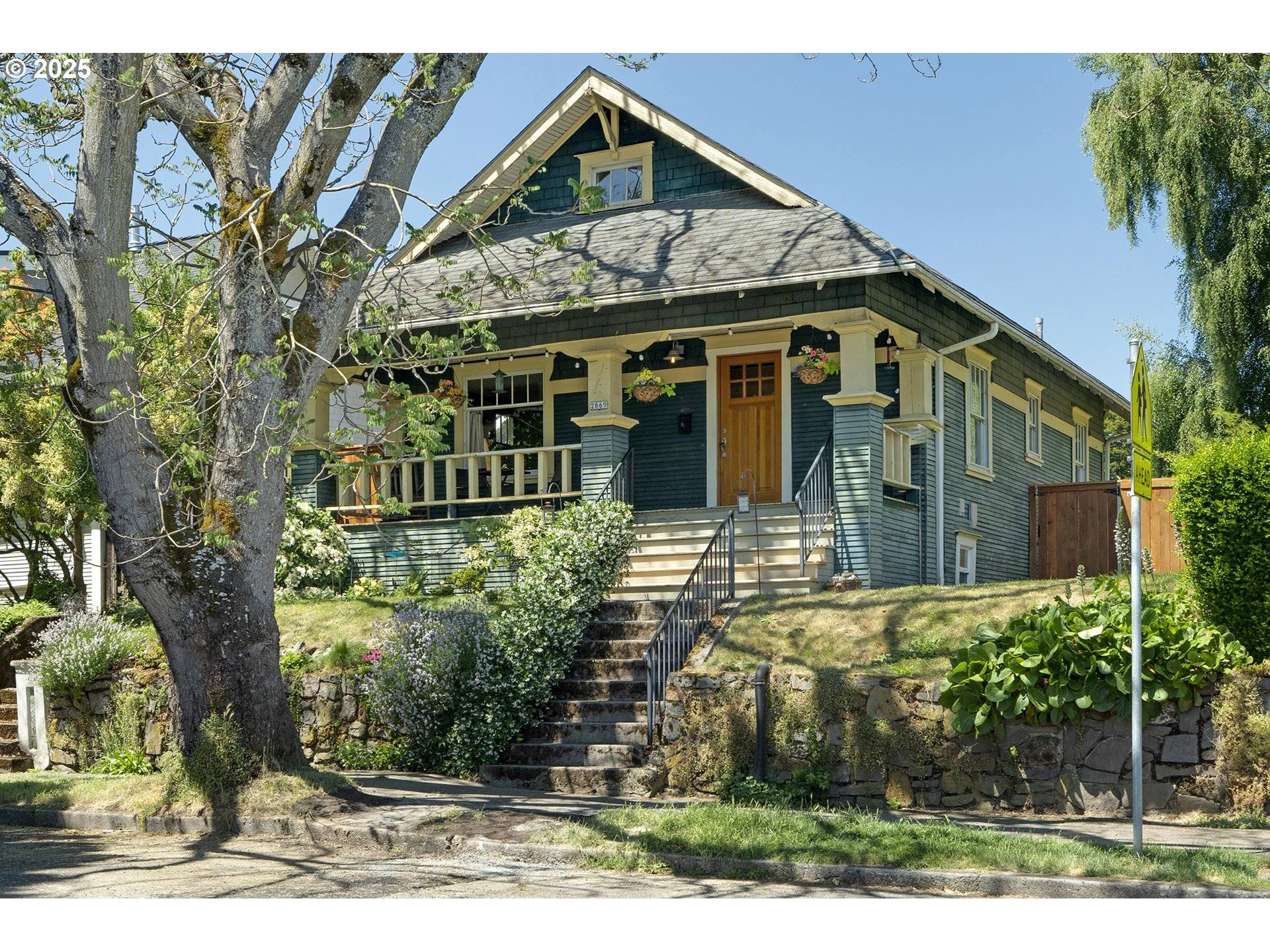 2869 SE SHERMAN ST, Portland, OR 97214