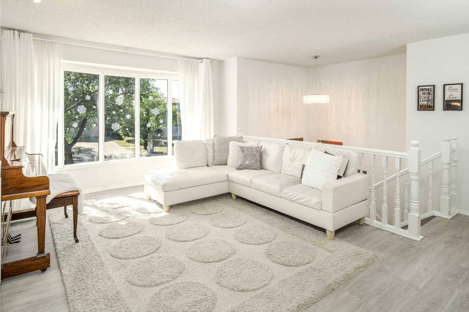 Calgary, AB T3A 3W4,403 Edenwold DR Northwest
