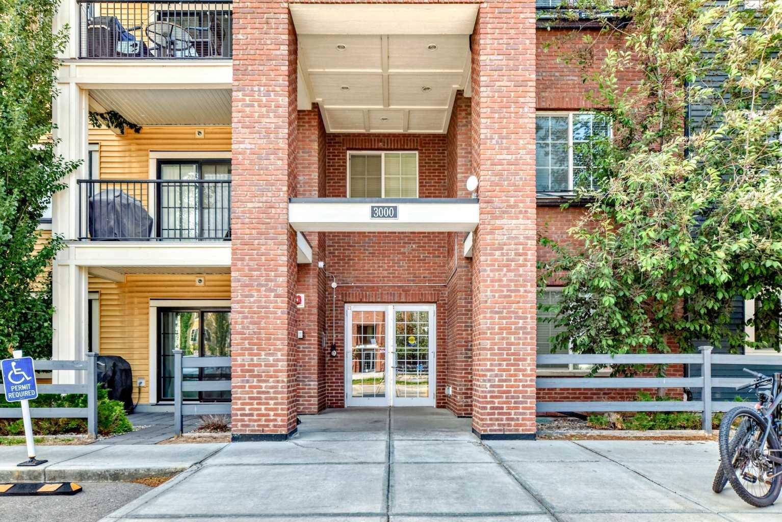 Calgary, AB T2Z5C9,99 Copperstone PARK Southeast #3417