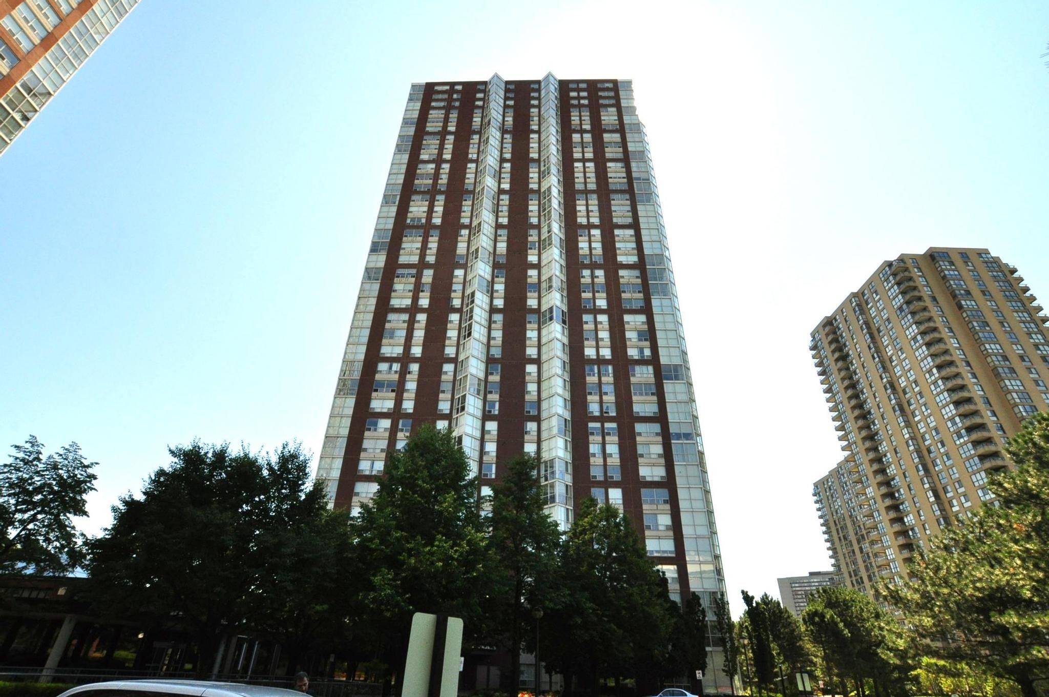 Toronto C13, ON M3C 3N4,7 Concorde PL #3103
