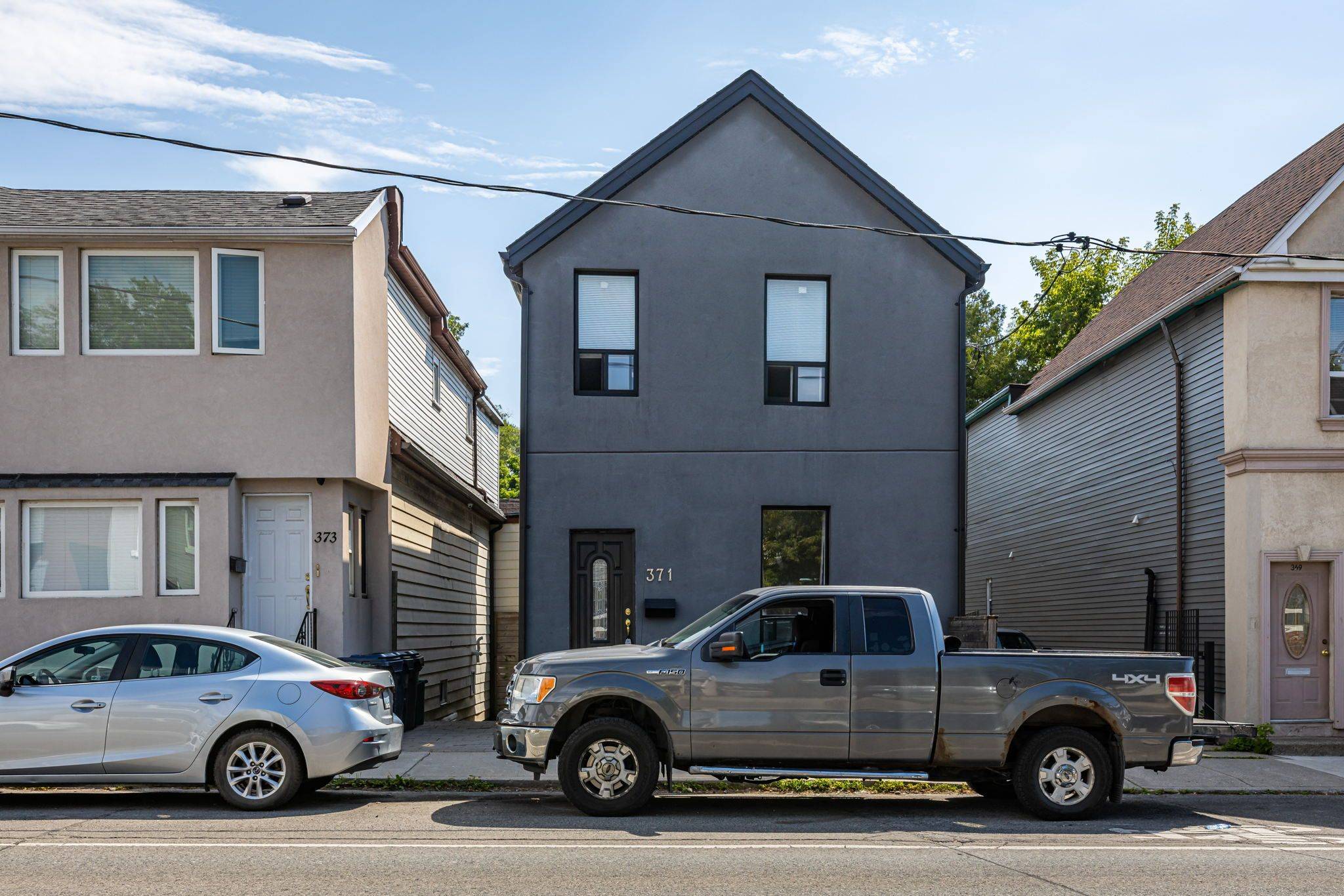 371 Jones AVE #Main, Toronto E01, ON M4J 3G5
