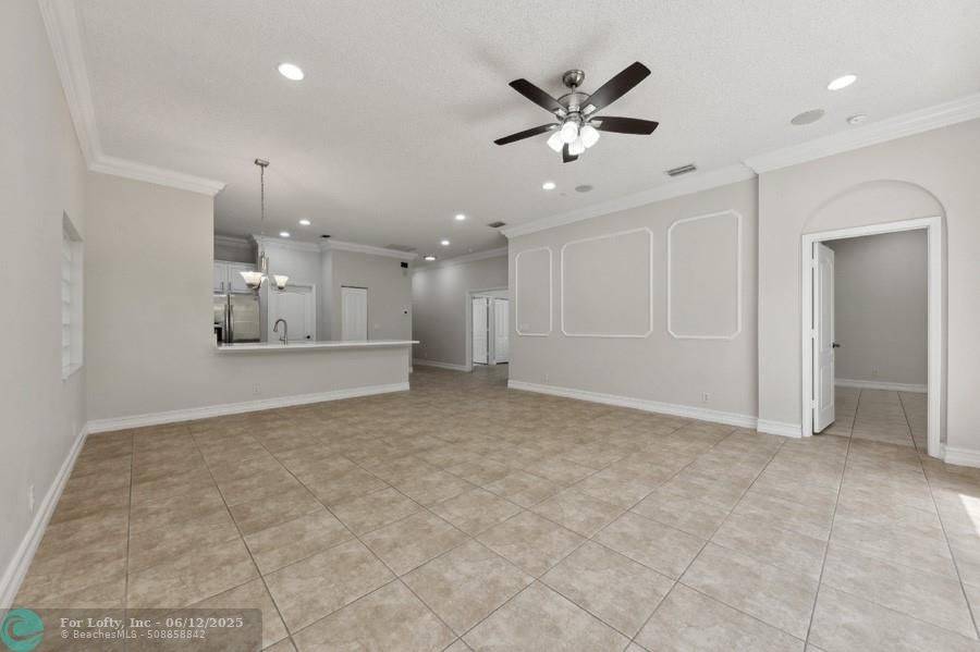 Royal Palm Beach, FL 33414,126 Canterbury Pl