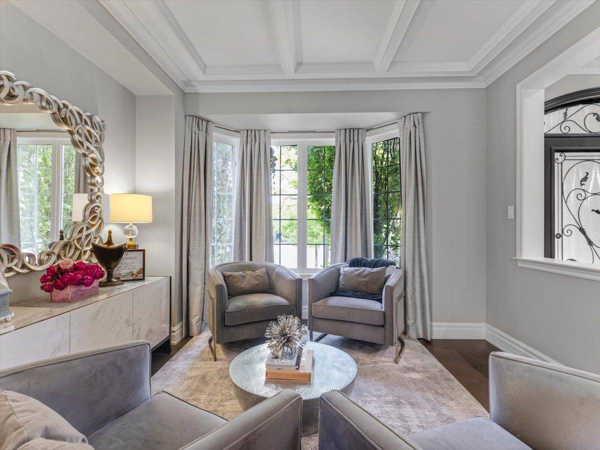 37 Barberry CRES, Richmond Hill, ON L4E 4S4