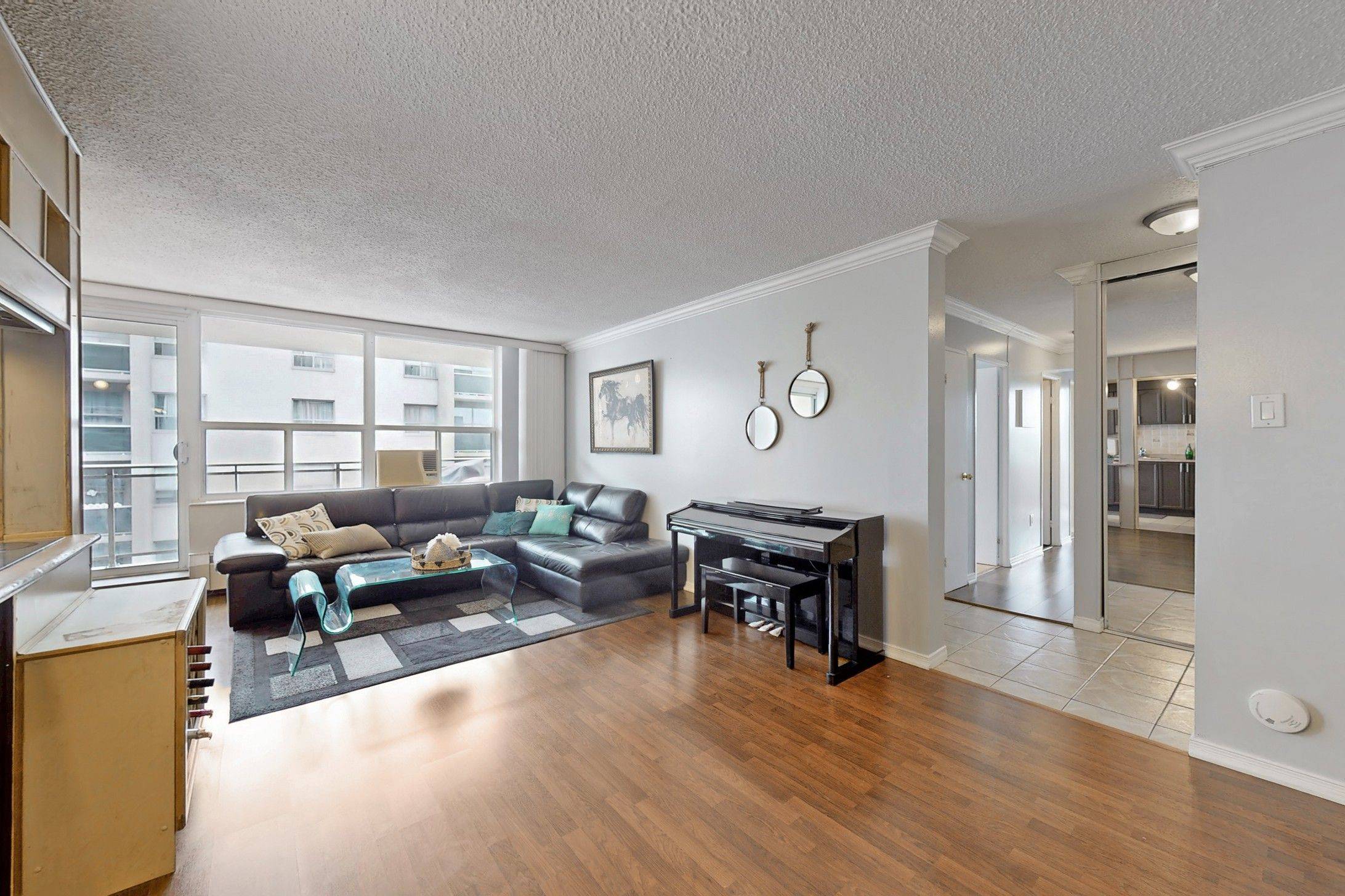 Markham, ON L3T 4X2,180 Dudley AVE #506