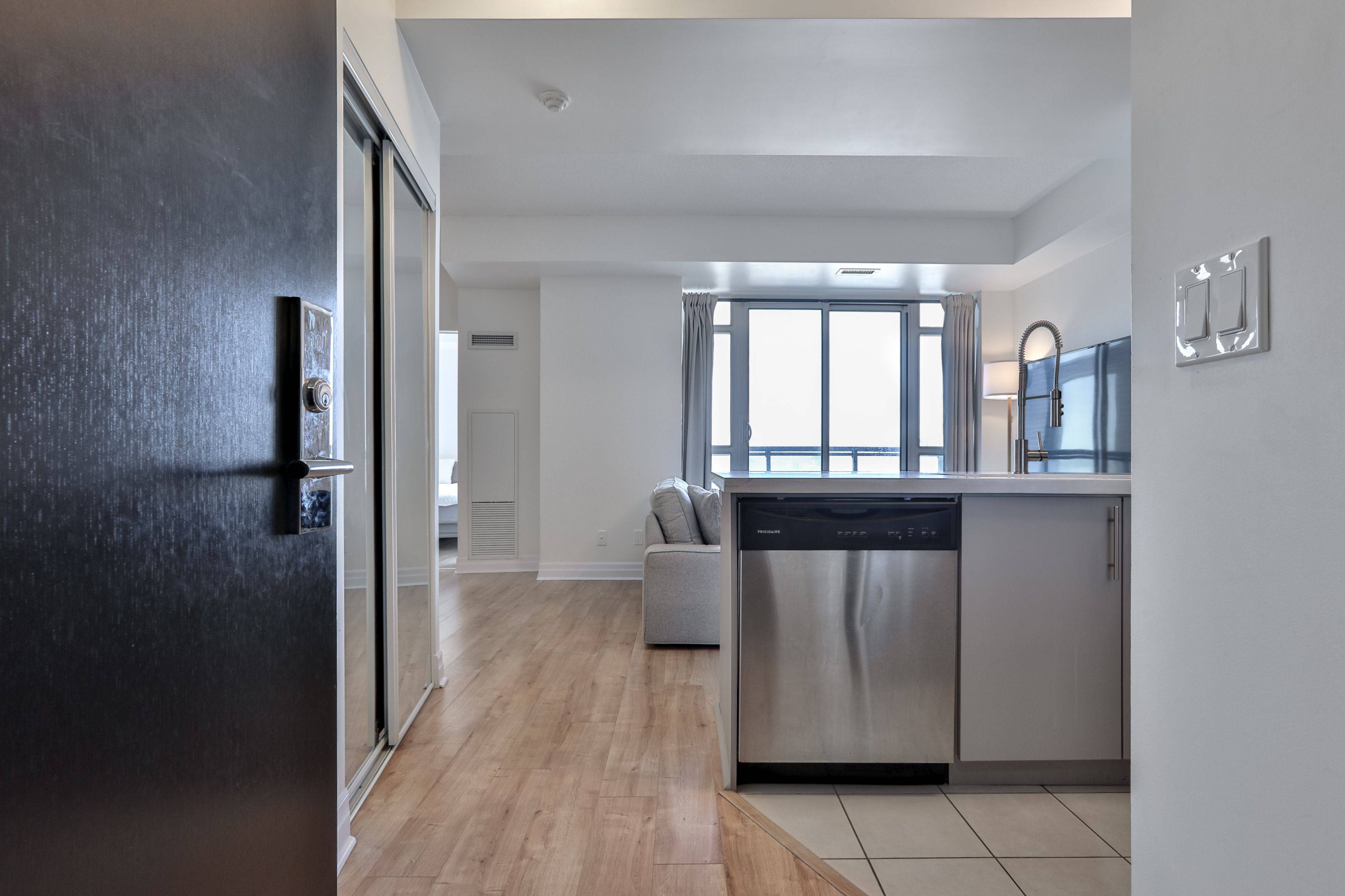 Markham, ON L6G 0E3,8110 Birchmount RD #801