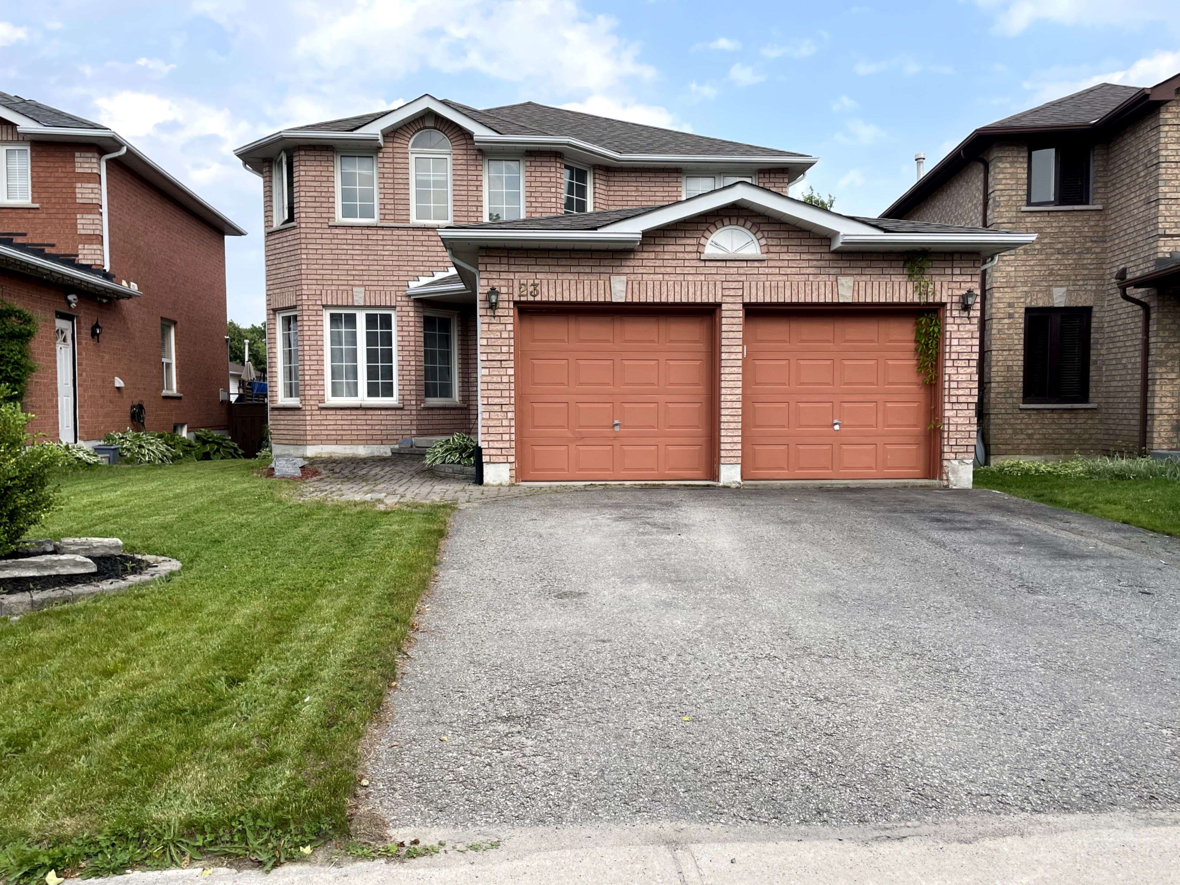 23 Nightingale CRES, Barrie, ON L4N 8A5