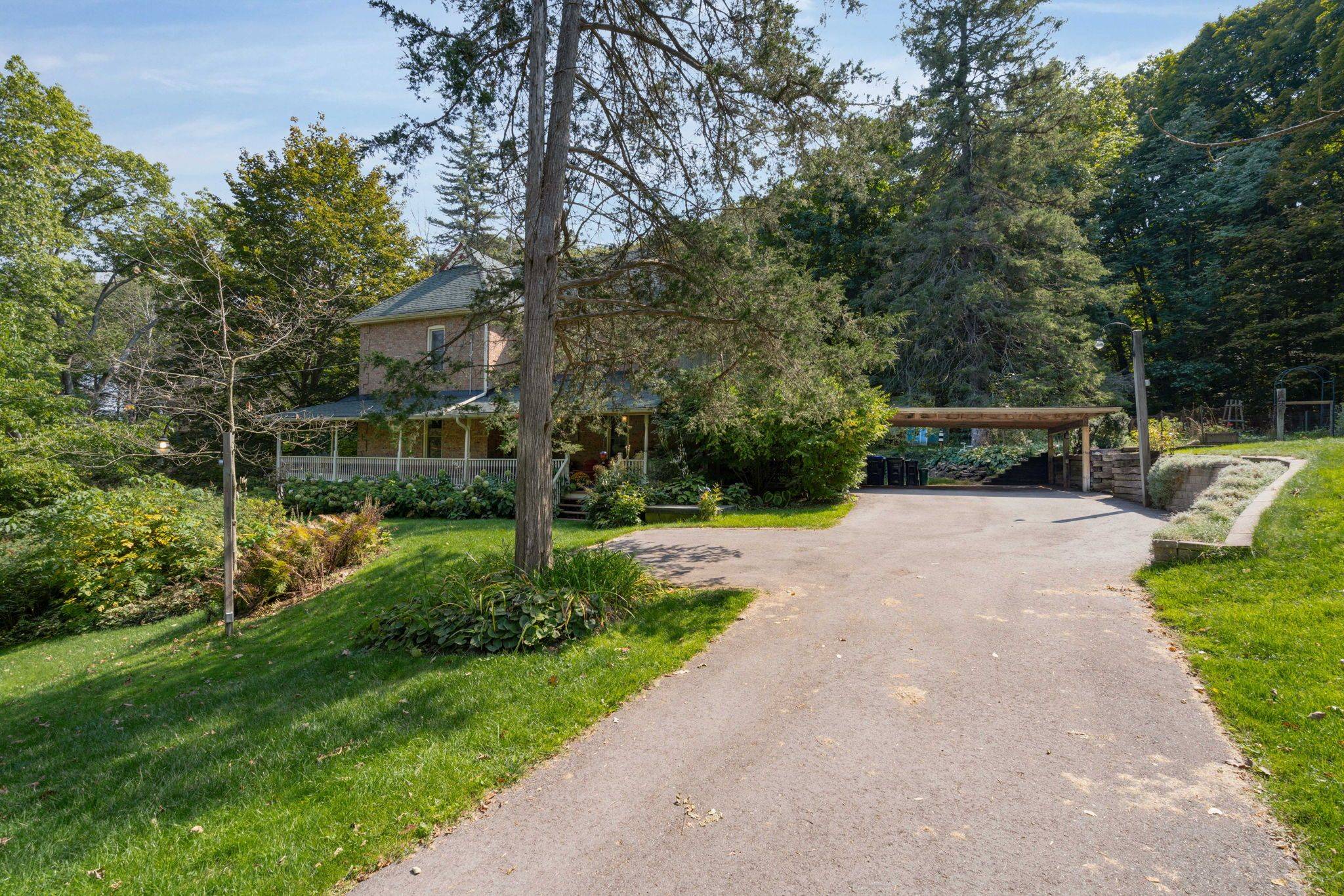 Springwater, ON L0L 1V0,4950 Penetanguishene RD