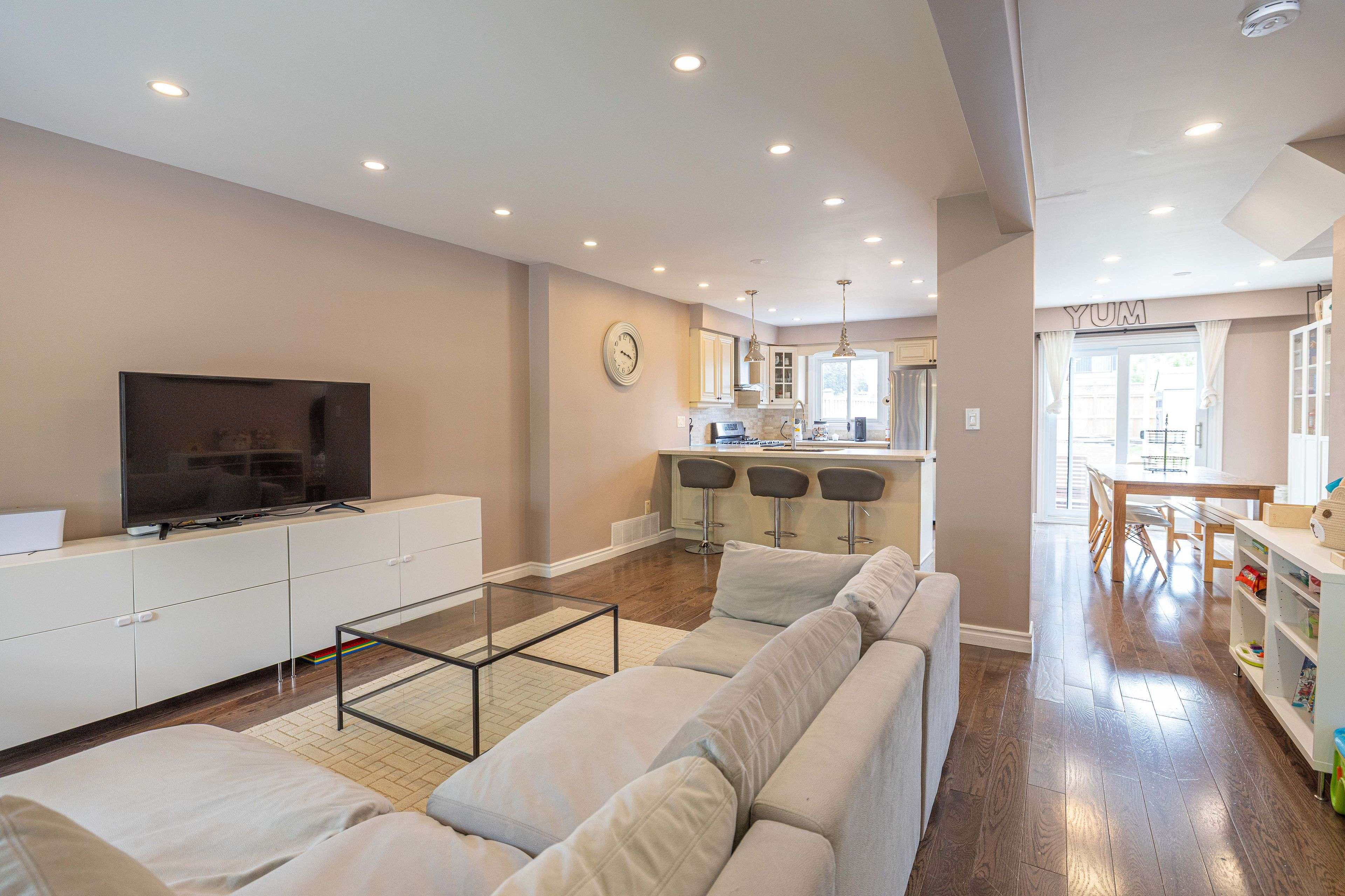 Mississauga, ON L5L 1C4,2243 Buttonbush CRES