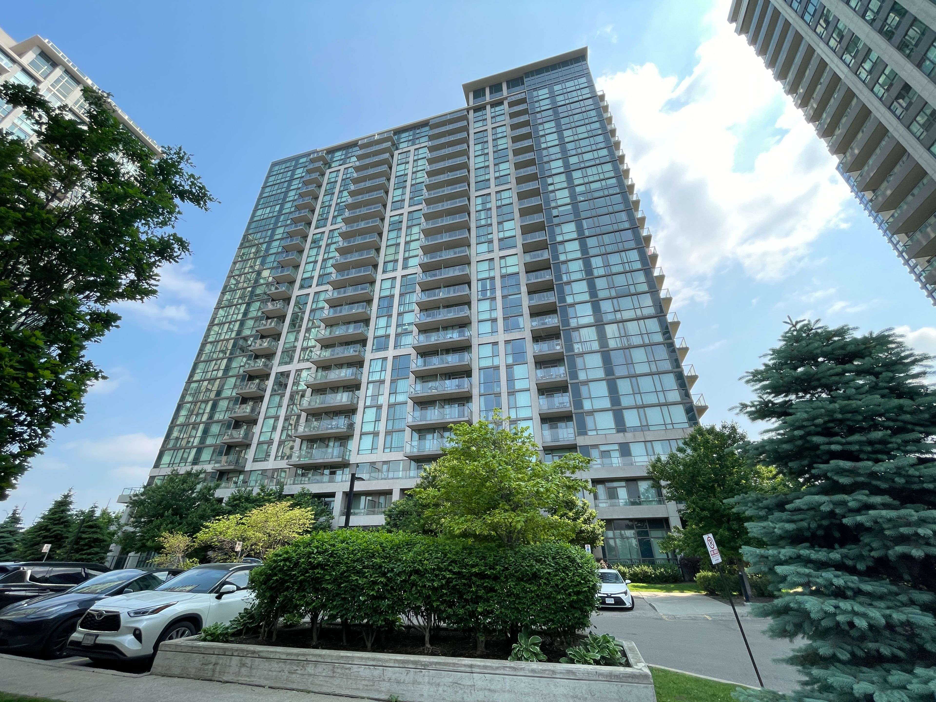 339 Rathburn RD W #801, Mississauga, ON L5B 0K6