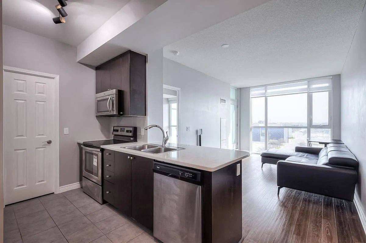 Mississauga, ON L5B 0K6,339 Rathburn RD W #801