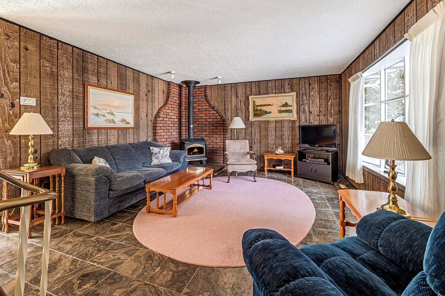 South Bruce Peninsula, ON N0H 2T0,71 William CT