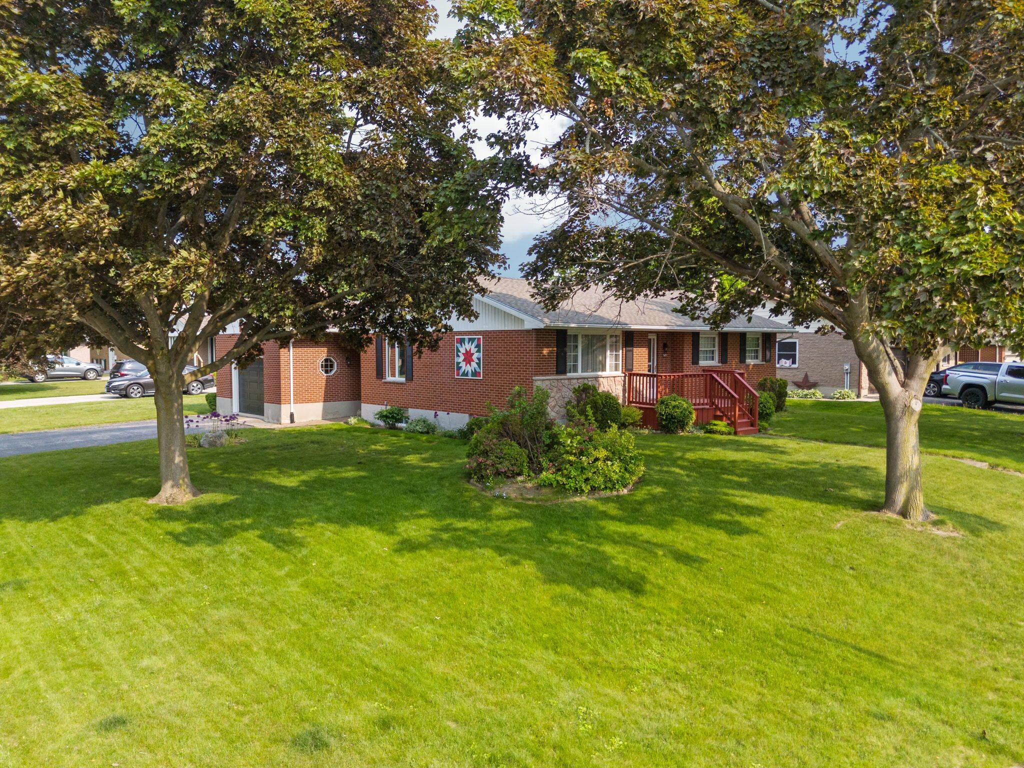 Goderich, ON N7A 4G1,305 Warren ST