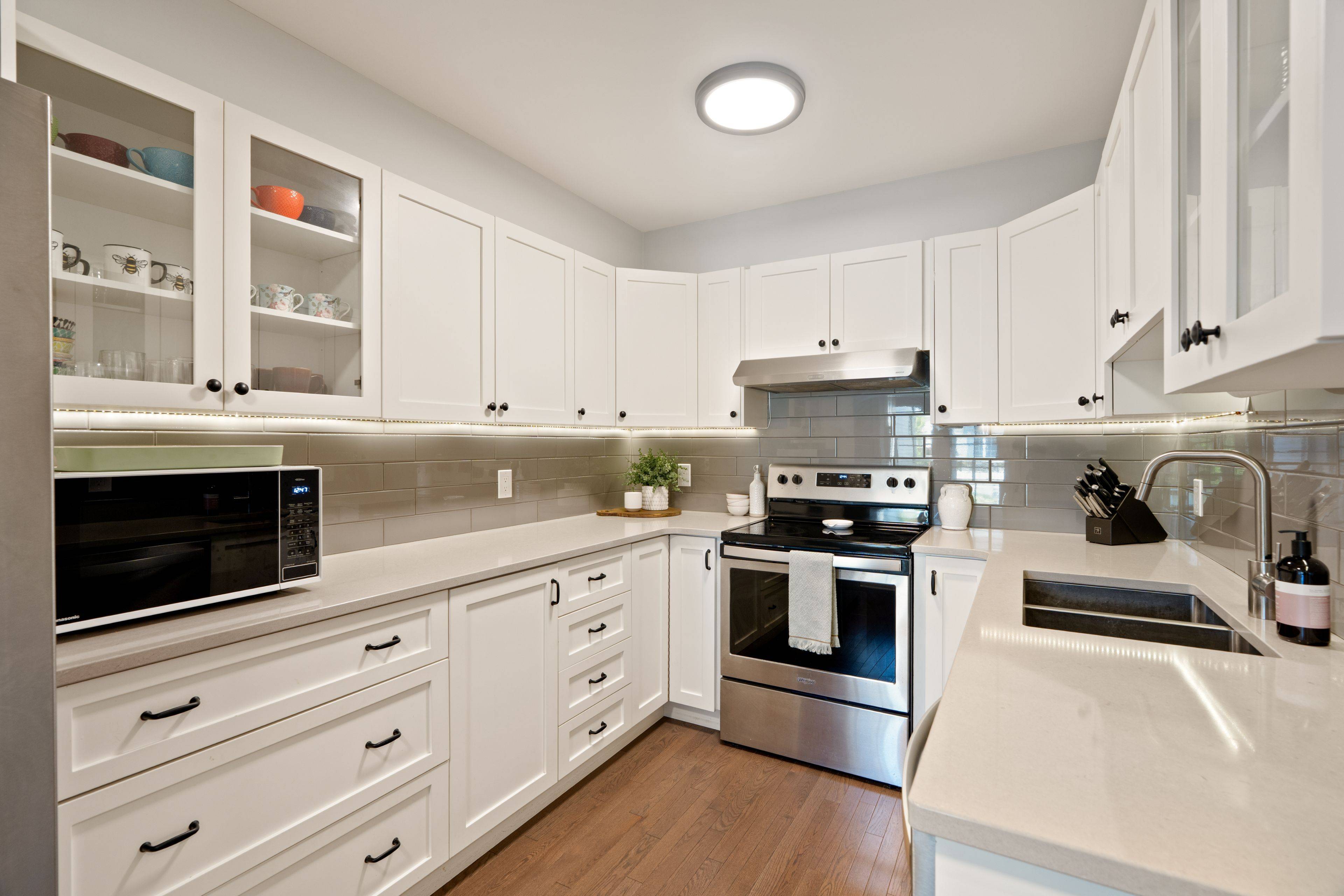 Barrhaven, ON K2J 5E7,42 Kirkstone Private