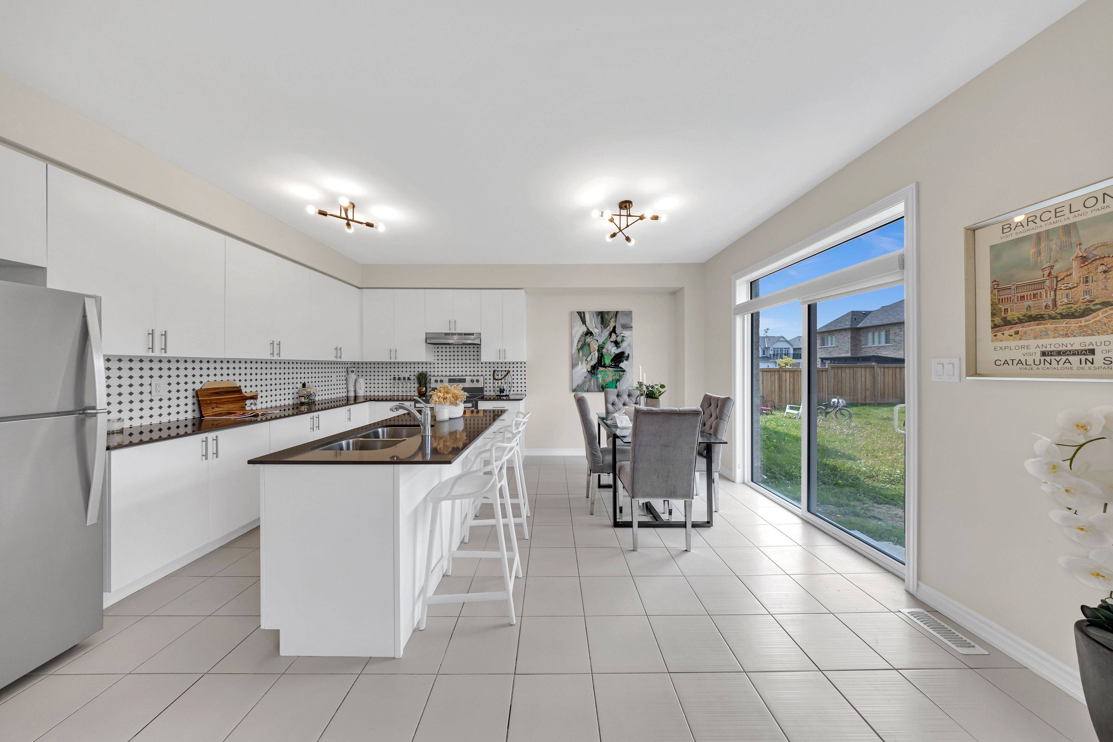 Cavan Monaghan, ON L0A 1G0,62 Northhill AVE
