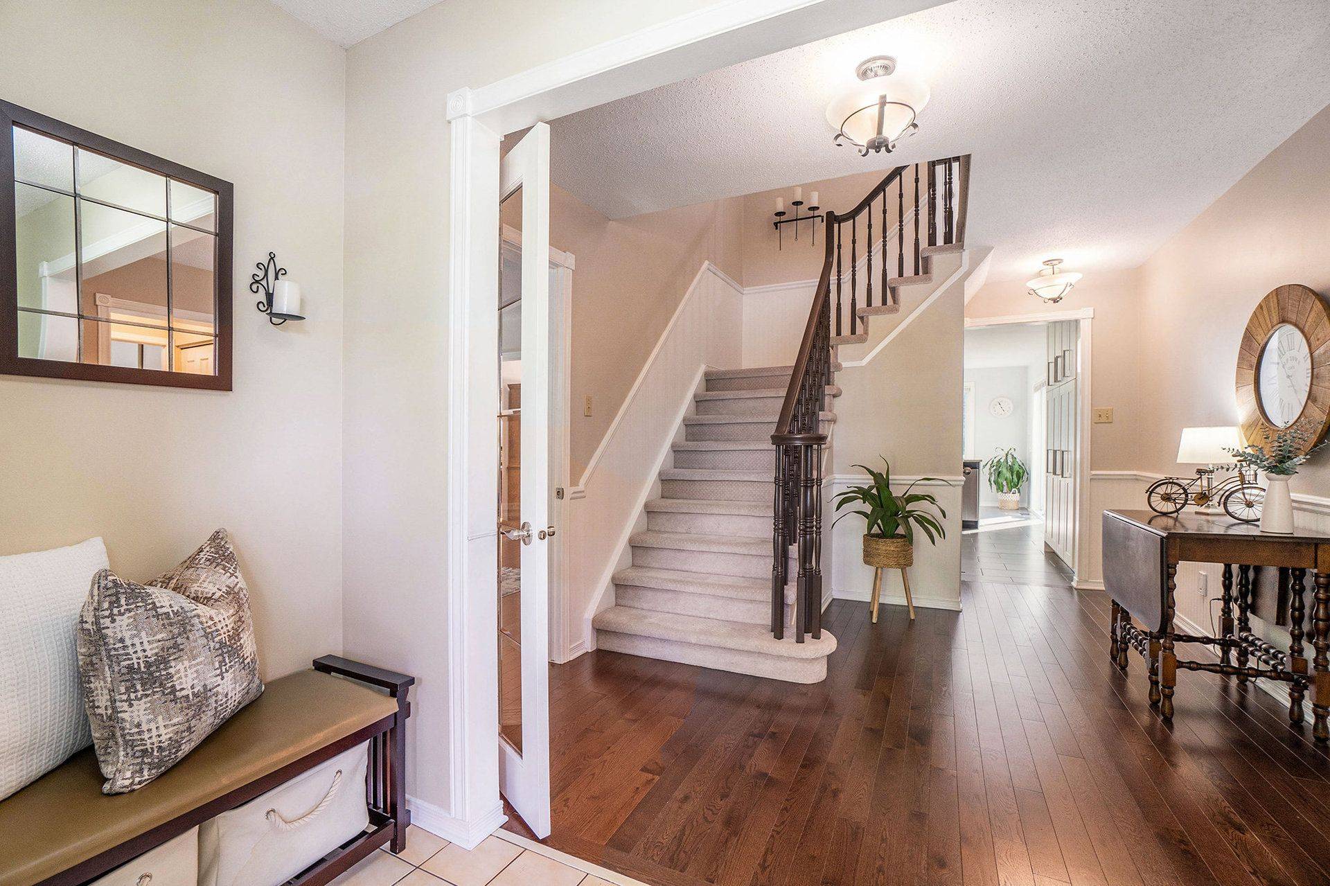 Stittsville - Munster - Richmond, ON K2S 1G7,17 Albury CRES