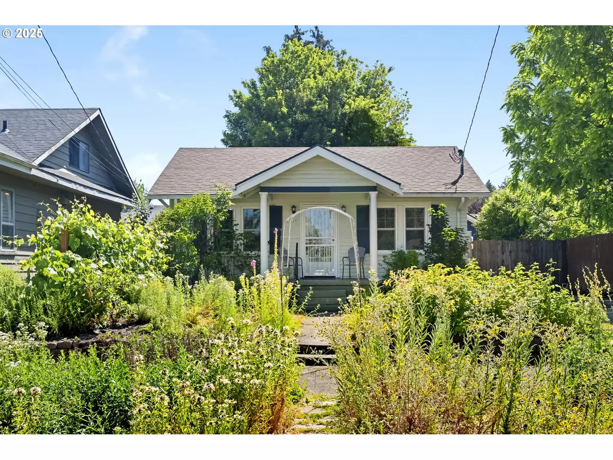 Portland, OR 97217,7228 N VILLARD AVE