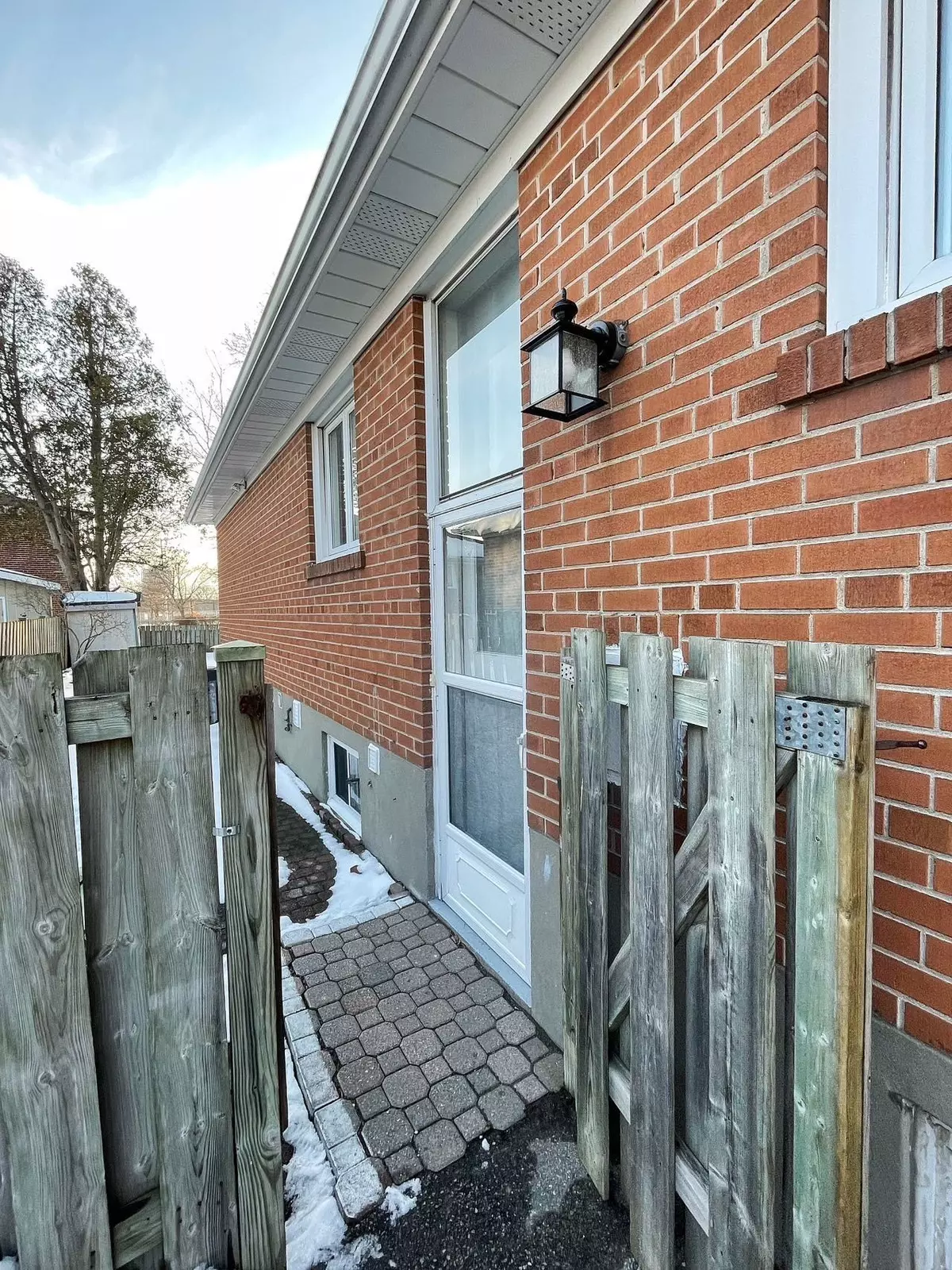 Toronto C13, ON M3A 2E1,78 Roywood DR #Basement
